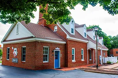 The exterior of the building of Drs. Rossetti, Cosby & Kondorossy